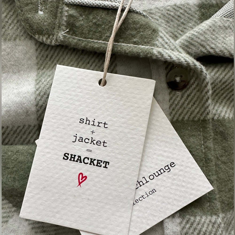 Women’s Shacket - Picture 2 of 5